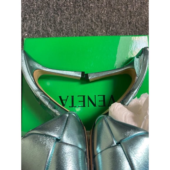 BOTTEGA VENETA LIDO HIGH HEEL SANDALS ICY MOON BLUE SIZE 38C EU NEW WITH DEFECTS - Picture 6 of 8